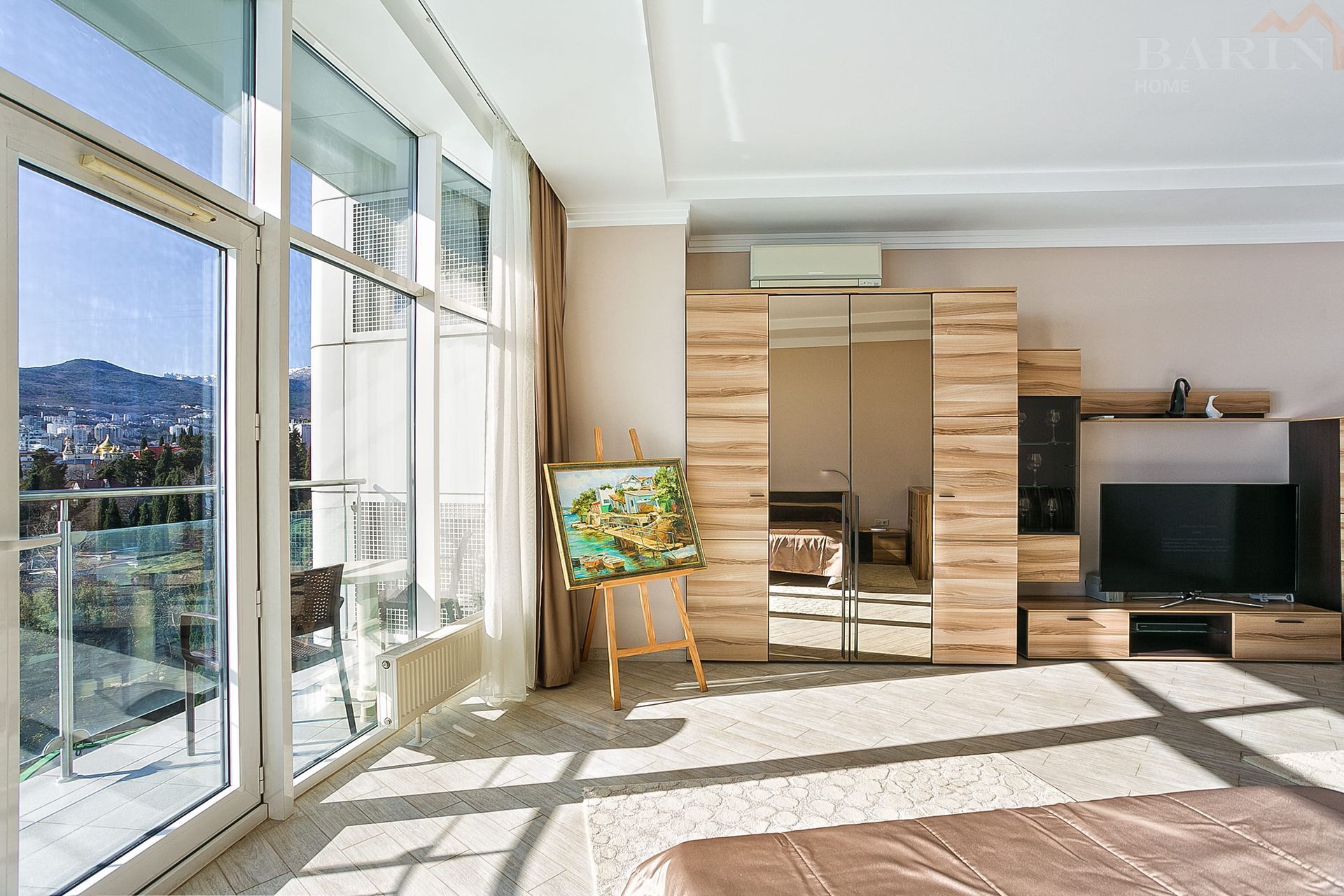 Продаётся видовая 1-к квартира в Комплексе Премиум-класса «Бригантина». Площадь 66 кв.м.