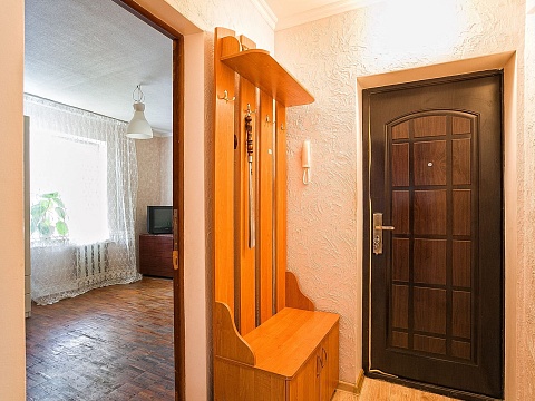 Продается видовая трехкомнатная квартира в Ялте с развитой инфраструктурой