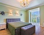 Видовая 3-х комнатная квартира 123 м2 с дизайнерским ремонтом в самом красивом жилом комплексе Гурзуфа -  Шато Ришелье!